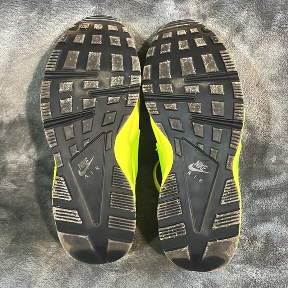 Nike Air Huarache WMNS Sz 6.5 Volt Green & Yellow Guc - Picture 5 of 5
